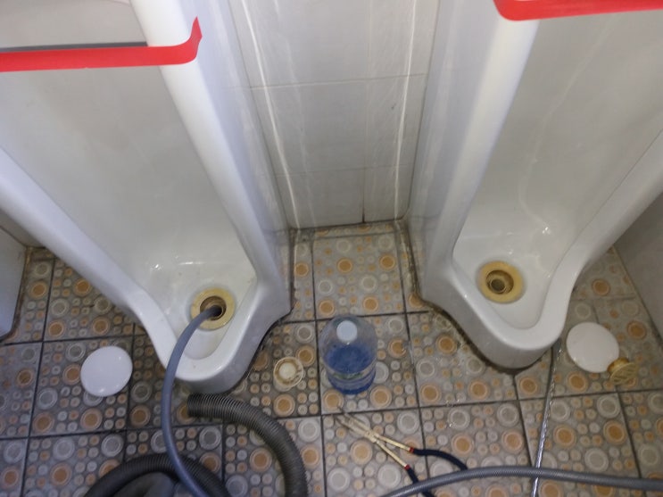  성주 월항 논공 단지 소변기 하수구 작업했어요.