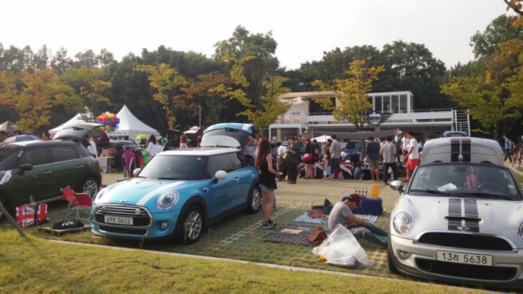 주말 (MINI  FLEA MARKET)