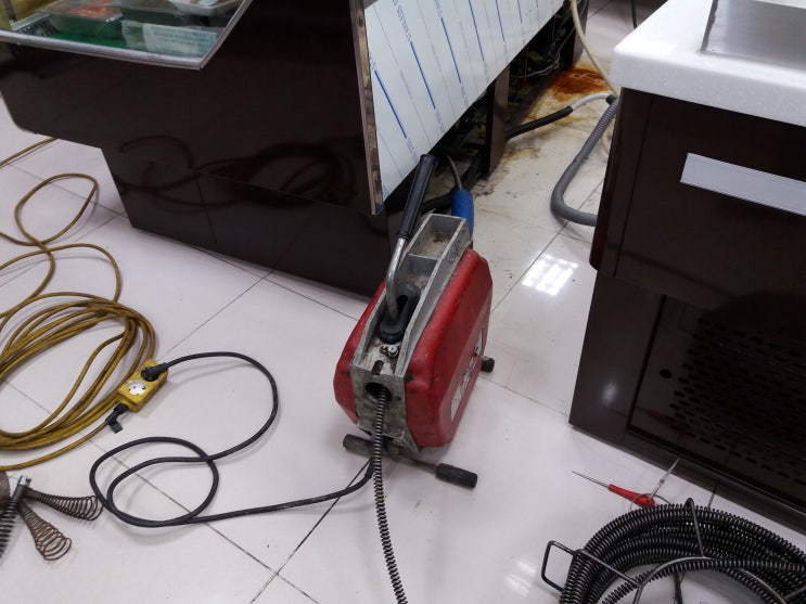  대형마트 하수구, 구미 도량동 하수구 막힘