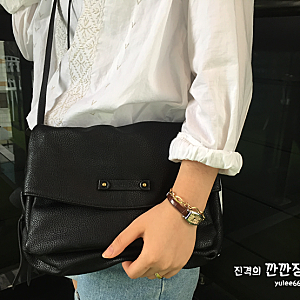 써스데이아일랜드 가방(Thursday island Bag) 크로스백