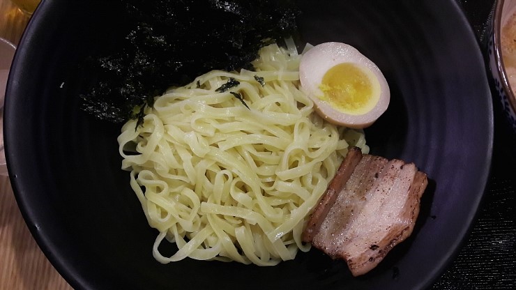 츠케맨(つけ麺)을 먹었다 츠케맨(つけ麺)을 먹었다