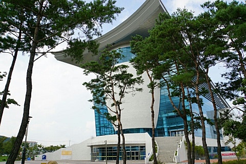 라우갤러리 이미지