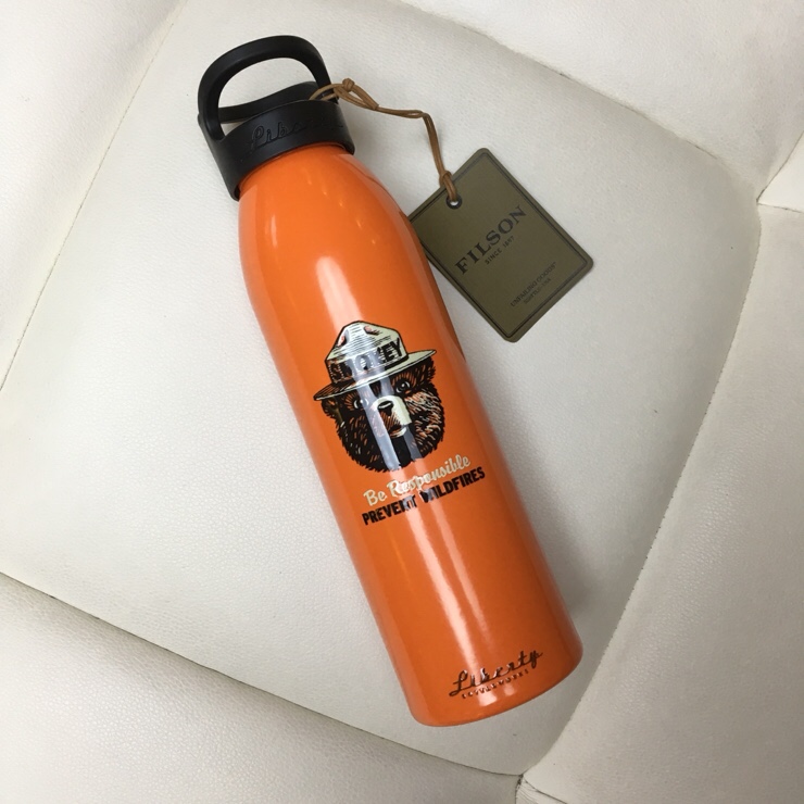 FILSON (LIMITED EDITION) SMOKEY BEAR WATER BOTTLE  필슨 한정판 회색곰 물병