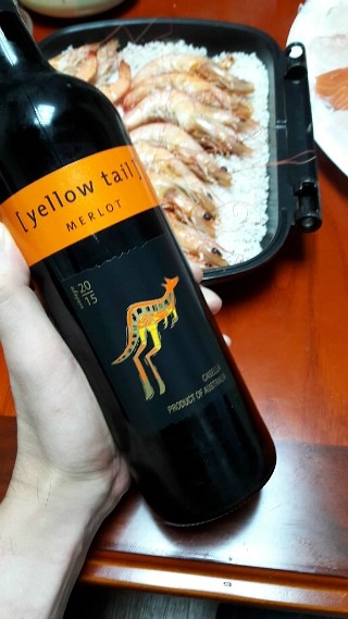 대하구이 feat. yellow tail(레드와인)