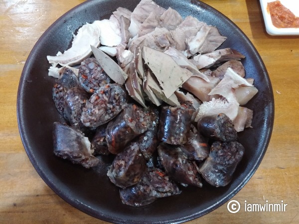 [대림동 맛집] 서울미래유산 50년 전통 "삼거리 먼지막 순대국"