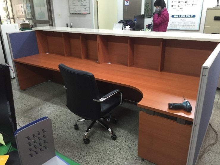  인포 데스크 _ 인조 대리석 _ 우측형