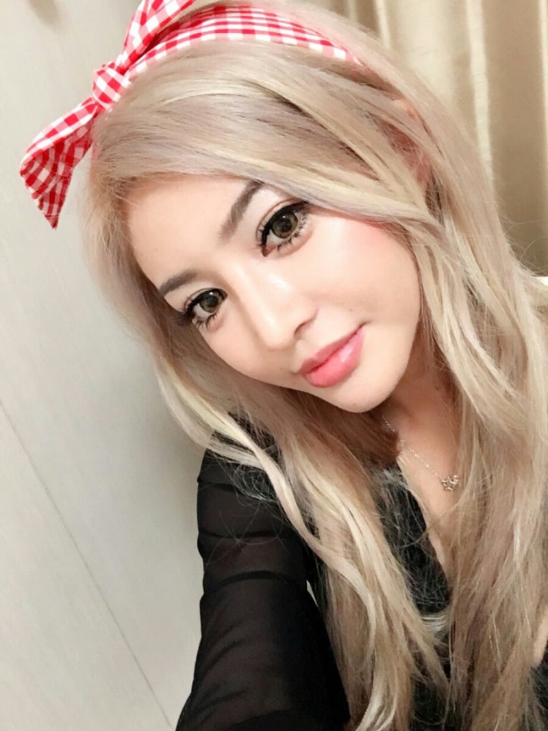 麻生希 