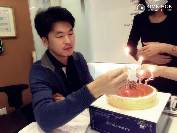 수원영통치과 : 김기록원장님 생일파티! 축하합니다