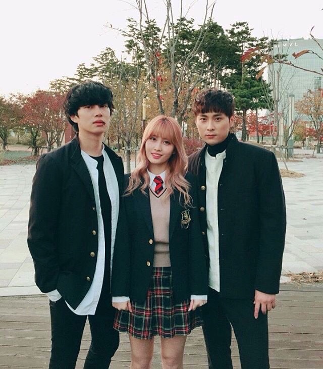  트와이스 모모×김희철×민경훈