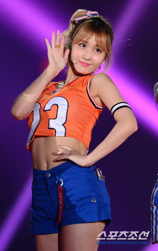  [2016.11.05] 金希澈闵京勋推合作音源 TWICE成员Momo出演MV (김희철 민경훈 모모)