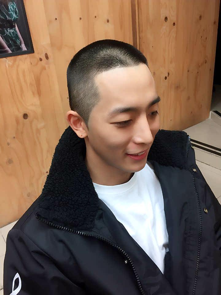 군대 머리길이 6mm삭발 정도면 되겠죠!얼핏 비와이 머리?