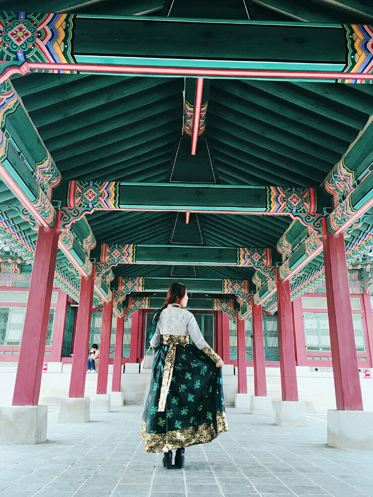  충무로역 원데이한복에서 한복대여해서 경복궁으로 놀러가요 고궁데이트