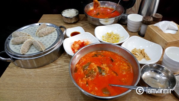 [노량진 밥집/맛집] 옛날 전통 육개장 "한우궁"