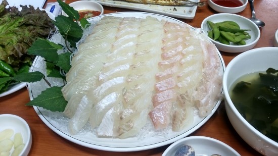  주말엔 횟집에서 광어를 !!!