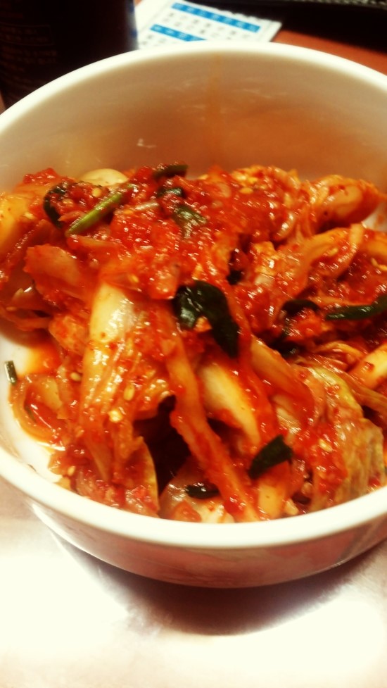  밤에는 야식 야식은 곧 족발
