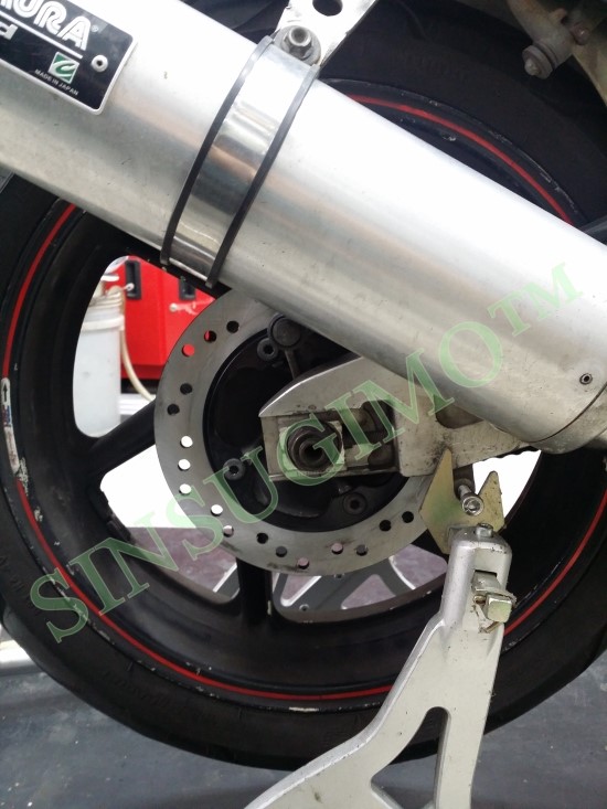  #HONDA CBR400RR NC29, 리어디스크교환~SINSUGIMO