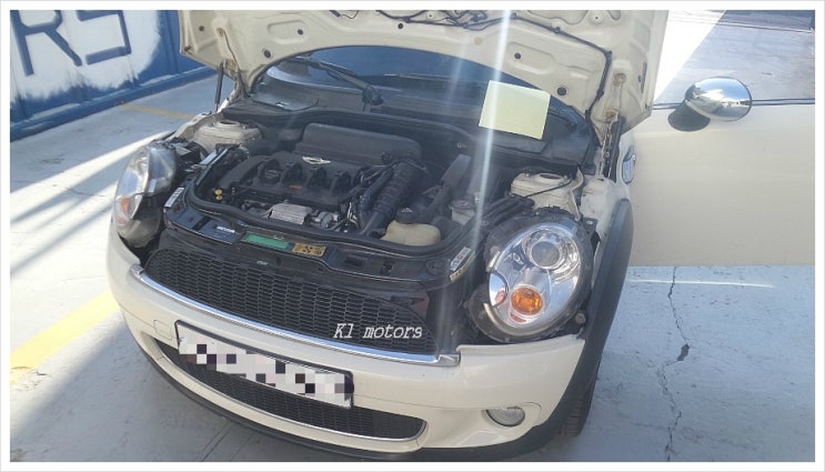  BMW 미니쿠페S 안전한 겨울나기 월동준비로 배터리점검과 엔진냉각수교환하러 왔어요.K1모터스