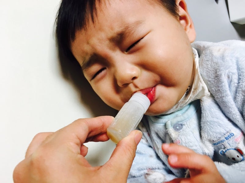 아기 장염 증상 아기 설사와 구토, 토하는 장염 유아 장염 전염? w. 음식