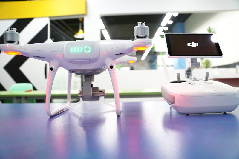 국내 최초! DJI 팬텀 4 프로 플러스 개봉기 및 사용 영상 공개! : 네이버 블로그