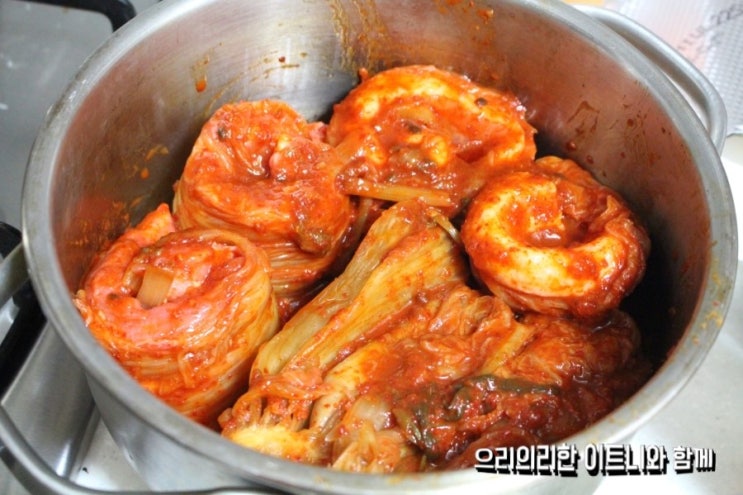  삼겹살 김치찜만들기 (도축후3일된 목살)<정육각>
