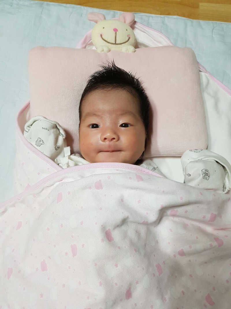 신생아 용쓰는 소리 엄청나다 ! 영아산통 갓난 아기 용쓰며 힘주는 이유가 뭘까? : 네이버 블로그