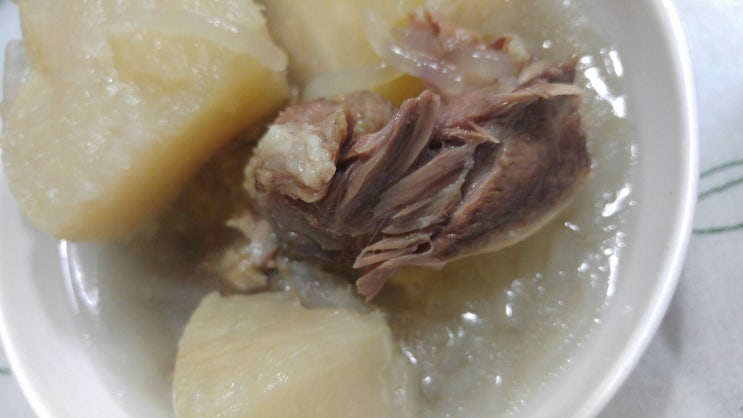  뜨끈한 갈비탕 웰빙 집밥