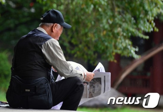 보험硏 "저축성보험 비과세축소, 노후소득 확보 부정적"  - "소득세법 개정 추진, 장기저축 유인 위축 우려"