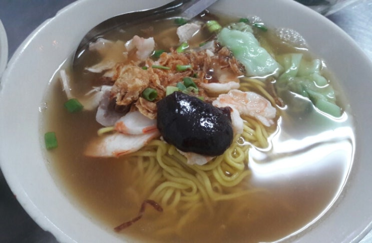  태국에반하다 푸켓구석구석 푸켓여행 푸켓맛집 푸켓 대표맛집 / 쏨찟 바미국수