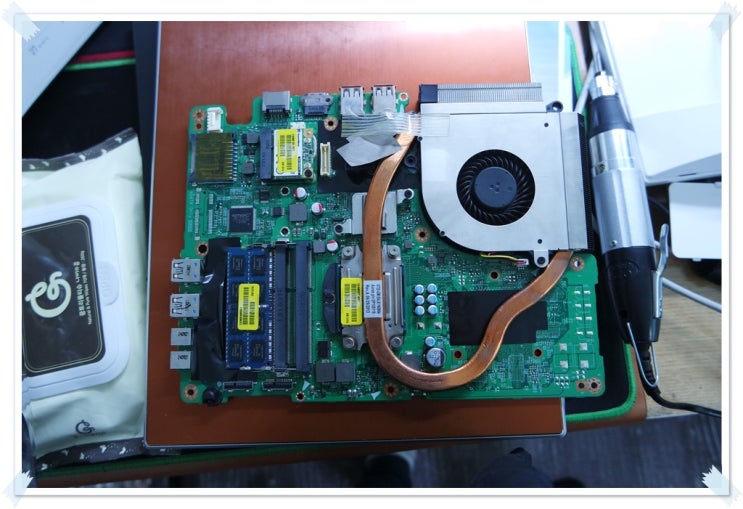  LG 일체형 PC 분해 (V320-E.AH20K)