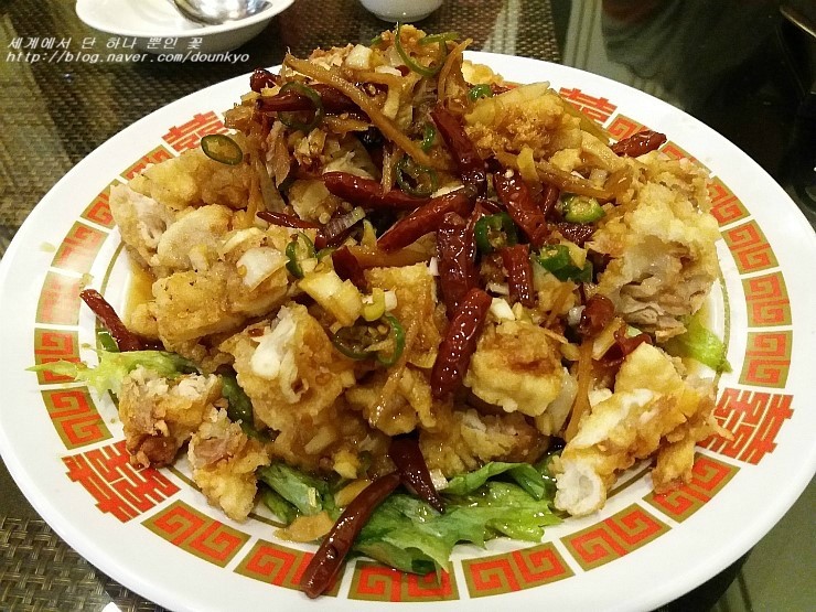  영동 중국음식점 '루안 (樓安)' 에서 유산슬, 유린기 등을 맛있게 먹고 왔어요.