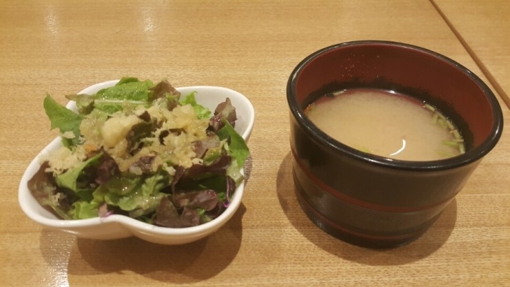  싱싱한 초밥이 왔어요~