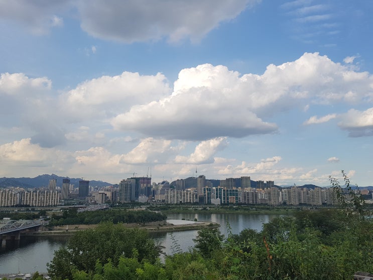  서울 조망명소 동작구 본동 용봉정근린공원
