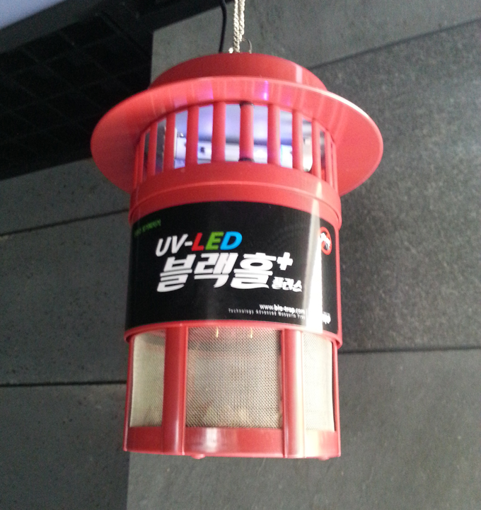 벌레퇴치기 이제서야 보다니! 벌레퇴치기 이제서야 보다니!