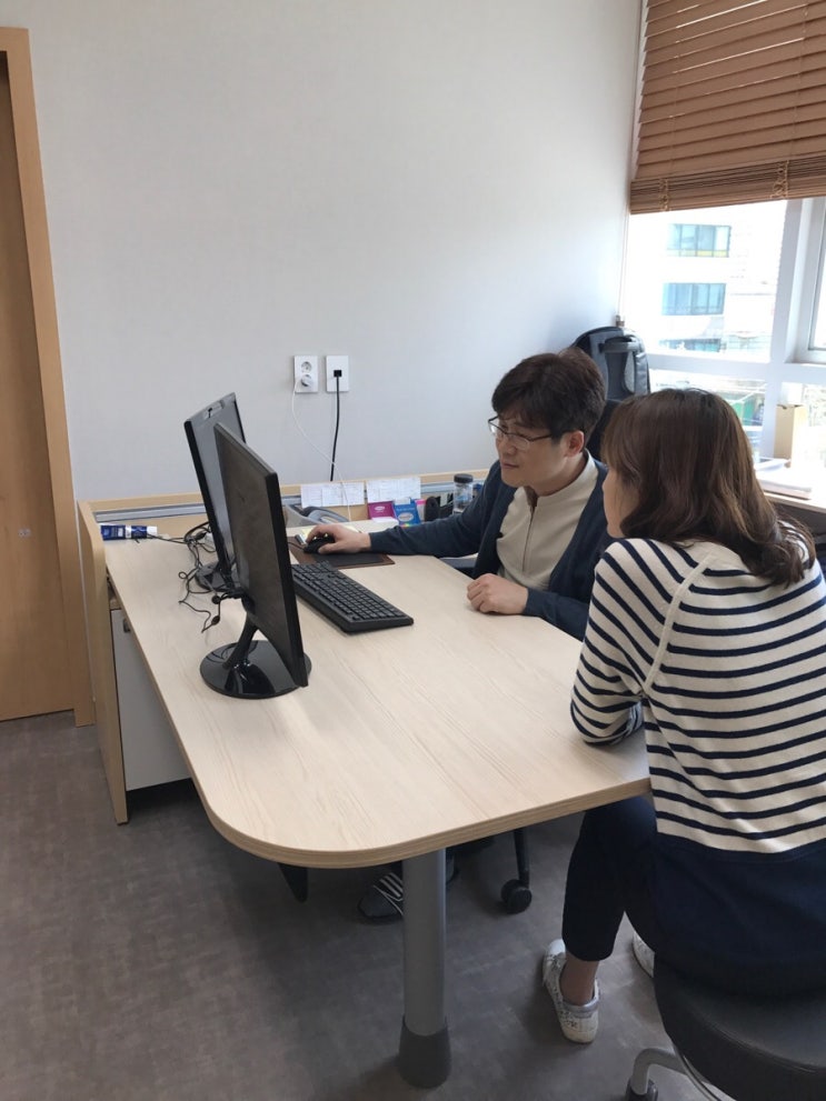  발산역 염주상 정형외과 진료실
