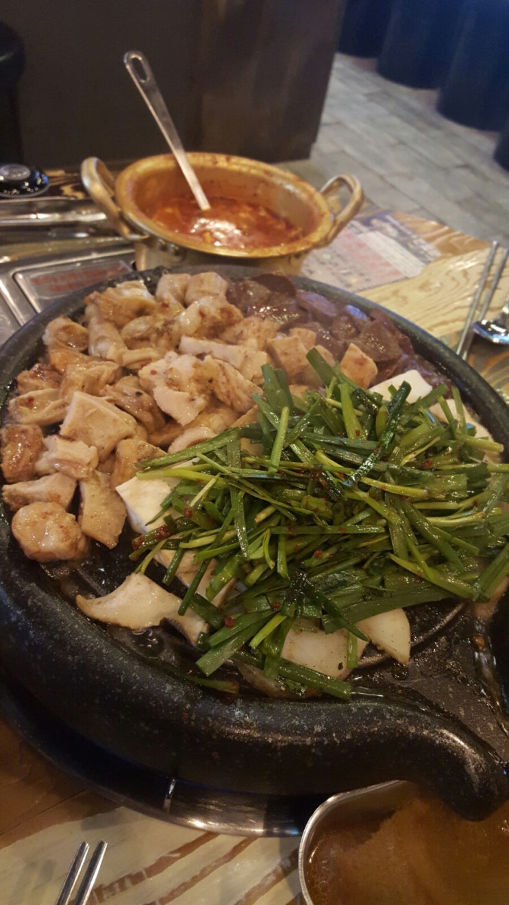 북구침산동곱창고 마약순두부찌개