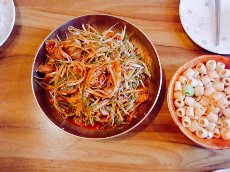  골뱅이무침이랑 맥주로 한주마무리^^