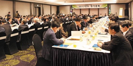 "부킹에이전시 난립 <b>골프장</b> 이미지 훼손 우려"