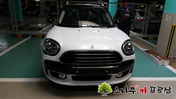  R60 ALL NEW 컨트리맨 아이나비 X1 장착