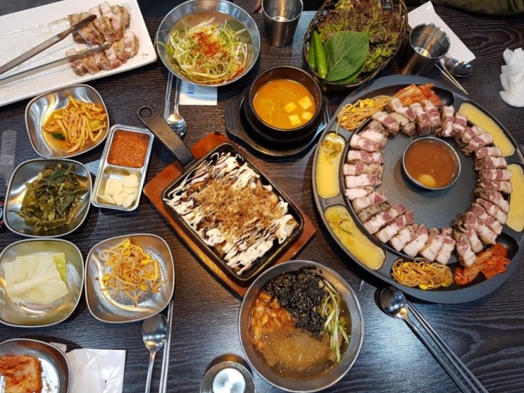  신도림역 문어부인삼교비 다녀왔어요! 문어와 삼겹살의 콜라보~