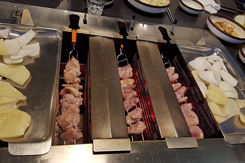 오리촌참숯회전구이 이미지