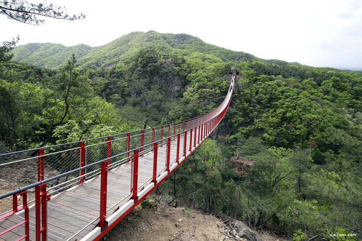 파주 감악산 출렁다리, 등산