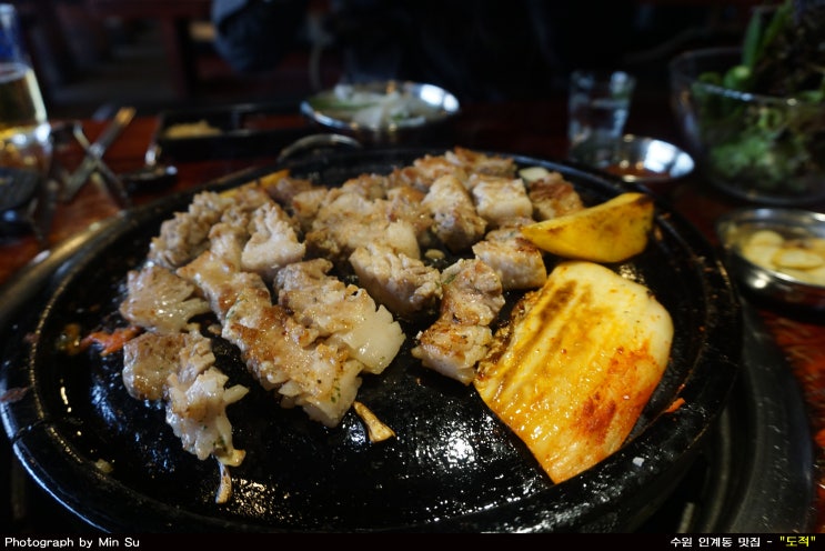  수원 인계동 맛집, 칼 삼겹살이 맛난 "도적"