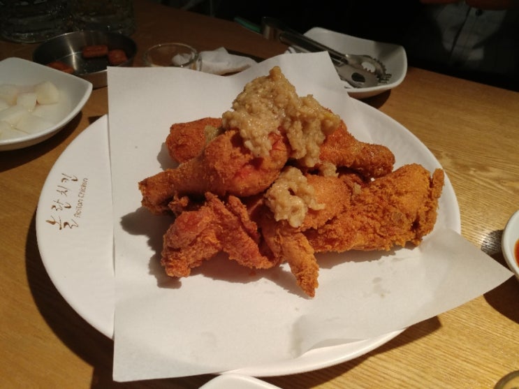  강남역 놀란치킨에서 흡입!