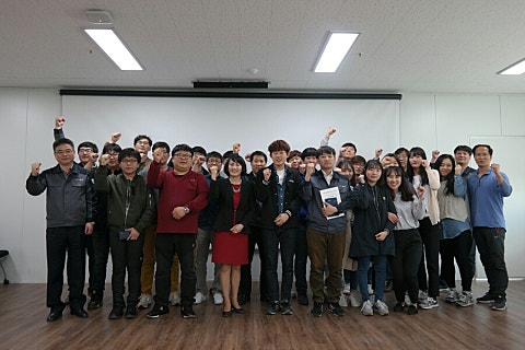 휴먼교육주 이미지