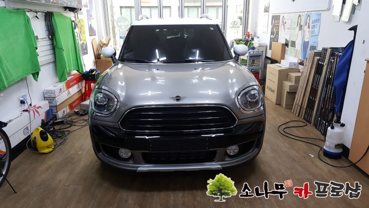  MINI 뉴 컨트리맨 아이나비X1 장착