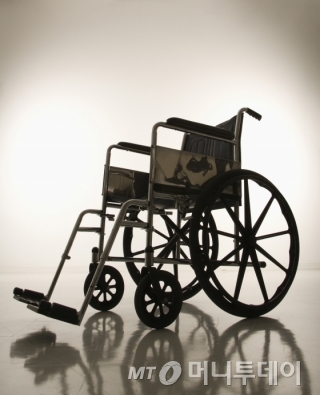 [단독]장애인 휠체어·스쿠터 전용보험 나온다
