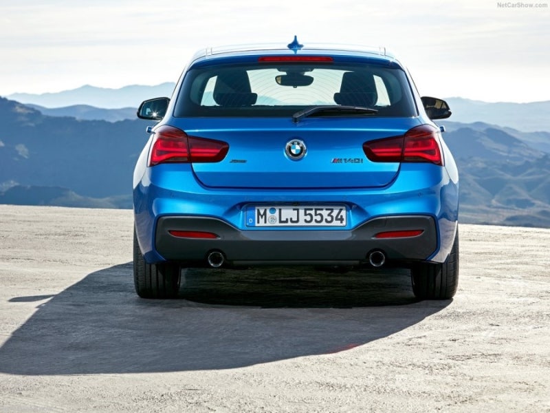 BMW 2018 M140i(2018 BMW M140i)