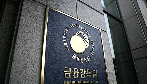 금감원 “실비 단독형 비율 높일 것”…보험사 ‘반발’ <왜> 금감원 “실비 단독형 비율 높일 것”…보험사 ‘반발’ <왜>
