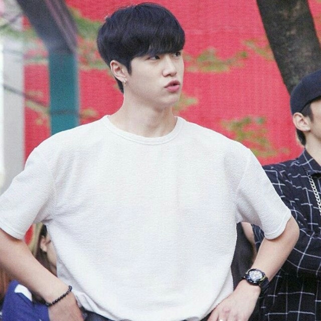 프로듀스101 김동한 과거사진/졸업사진/캡처/디오비/인스타그램 : 네이버 블로그