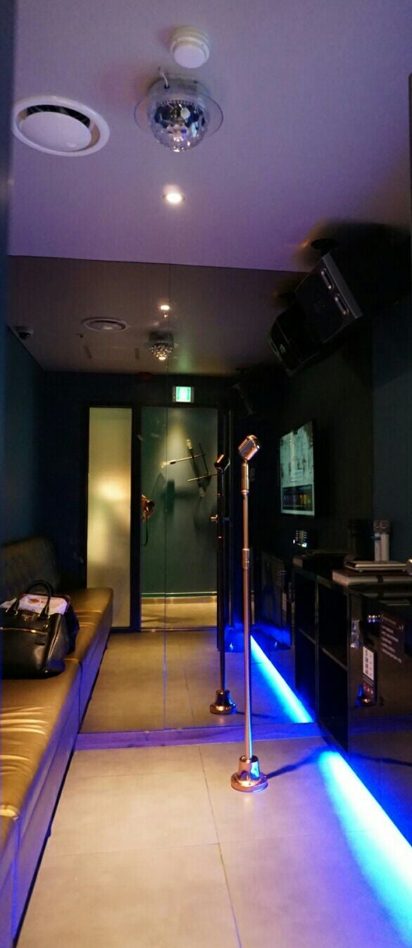 서울대입구 코인노래방]슈퍼스타 코인노래방::여럿이가도 널널한 실내공간,스탠딩마이크까지 : 네이버 블로그